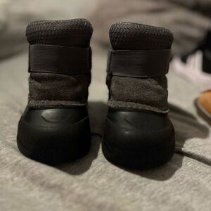 Northface toddler winter boots